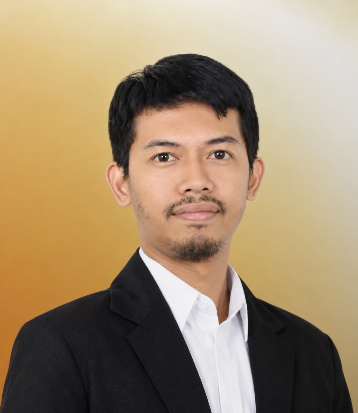 Dr. Adi Saputra